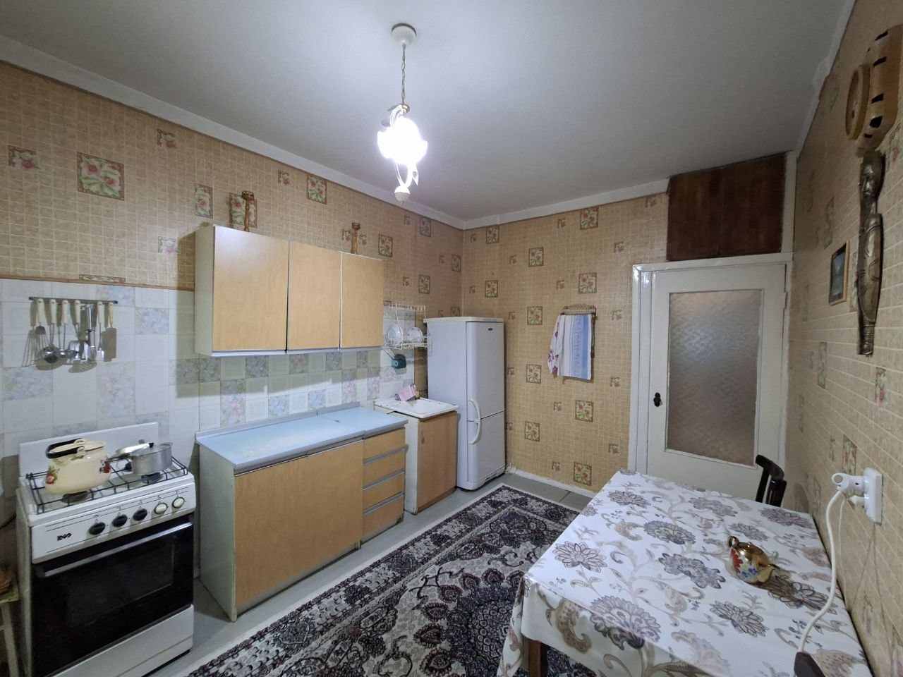 Tashkent, Oltintepa Street